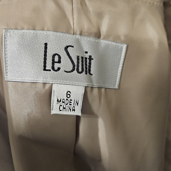 Le Suit 2 Piece Embroidered Jacket and Pants Set Size 6 NWT - Picture 16 of 16